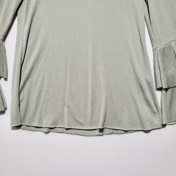 Beau Tissu Womens Sweater Size Medium Ruffle Sleeve Sweater‎ Sage Green BOHO - Picture 3 of 10